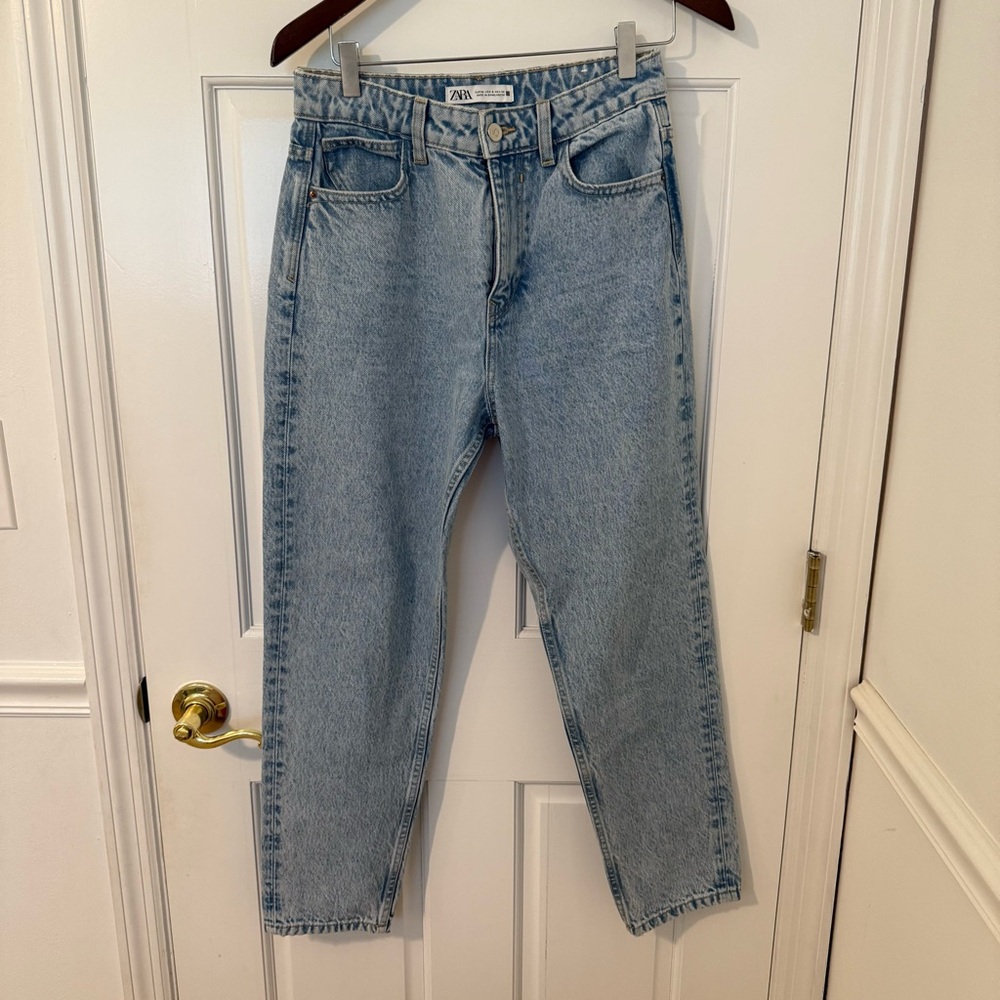 Zara Blue Denim Light Wash High Waist Mom Jeans Size 4